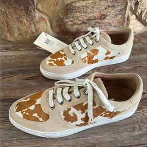 Myra Bag Tan and White Women's Sneakers